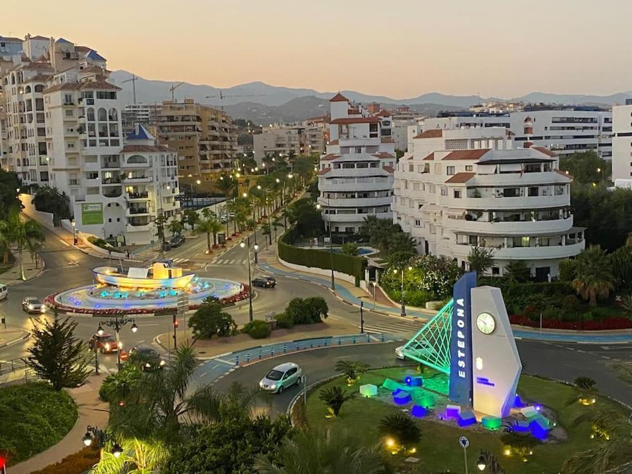 Central Estepona 3 Bed Apt With Pool And Parking Екстер'єр фото