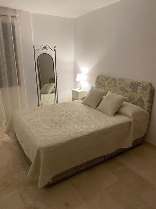 Central Estepona 3 Bed Apt With Pool And Parking Екстер'єр фото