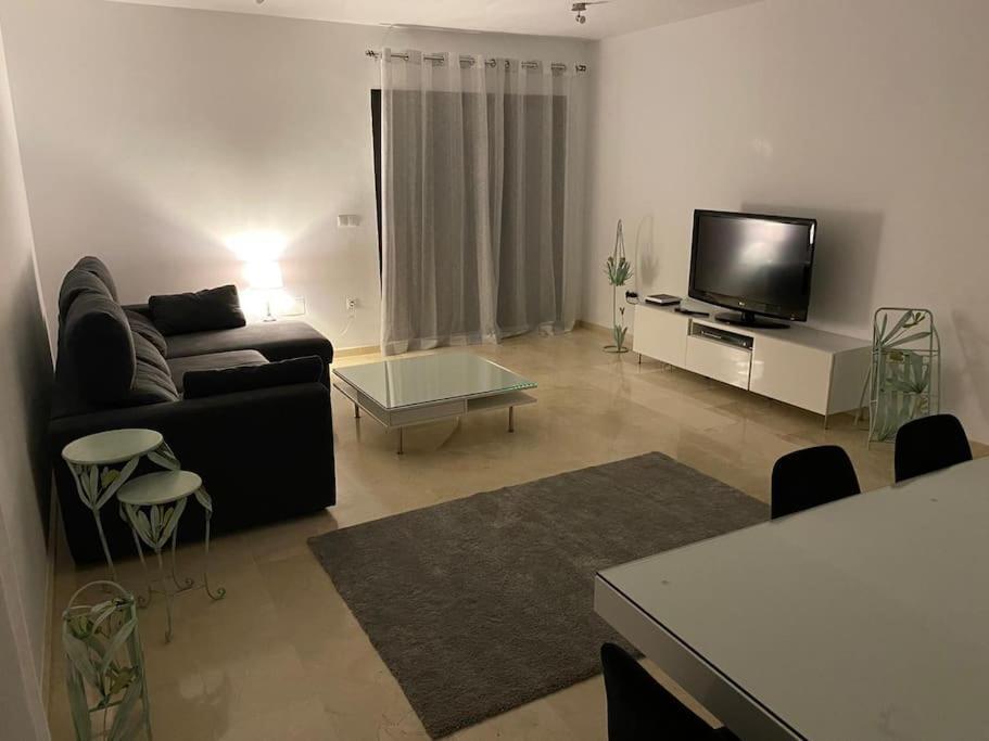 Central Estepona 3 Bed Apt With Pool And Parking Екстер'єр фото